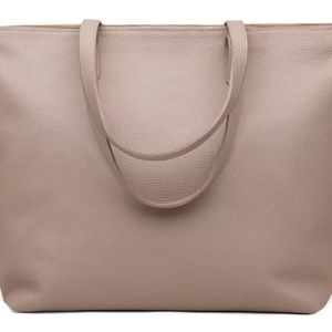 Cuyana Classic Leather Zipper Tote
